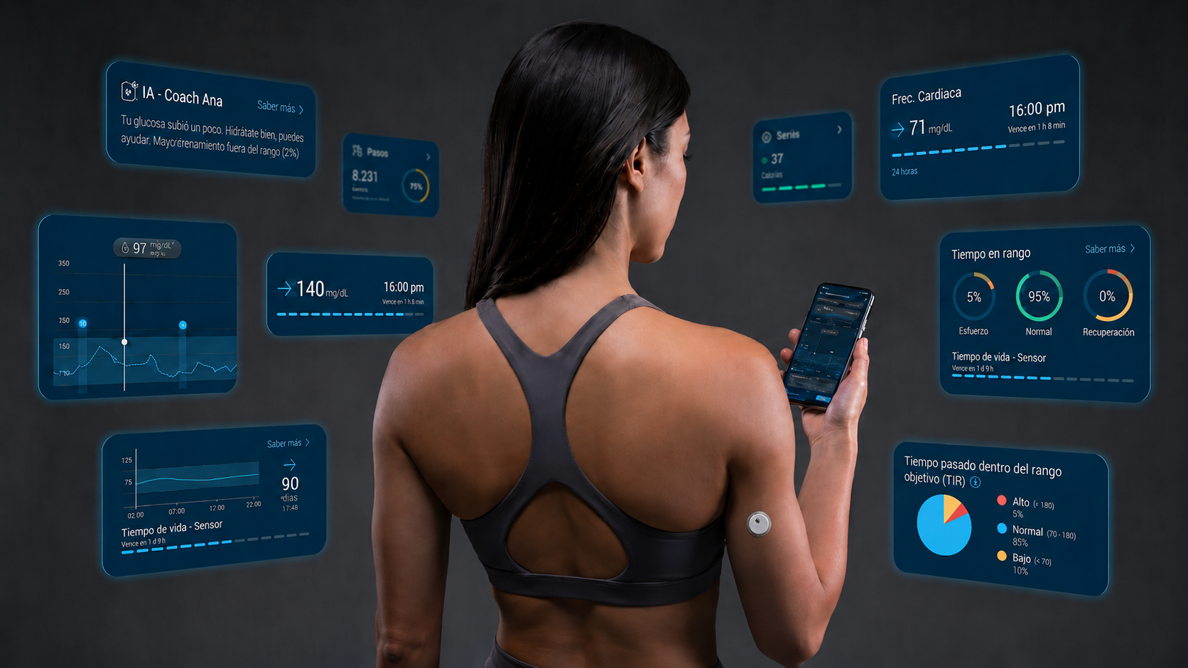 Usuaria de QiTrax revisando sus lecturas de glucosa en la app QiHealth