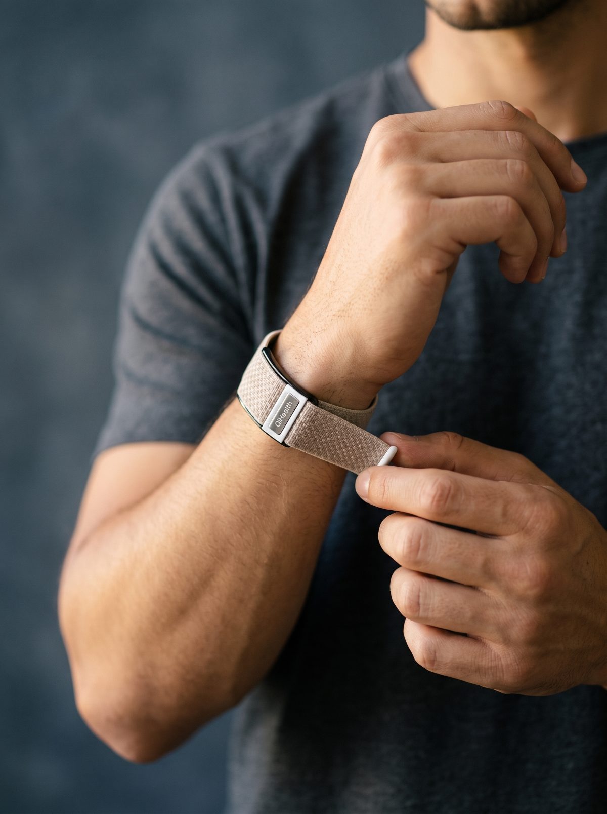 QiBand Pro correa Beige en uso